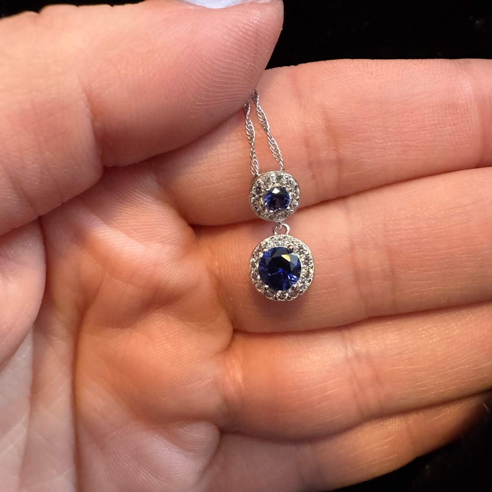 Elegant Silver and Blue Sapphire Pendant Necklace